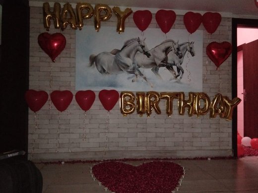 surprise romantic deco 24june2021 7