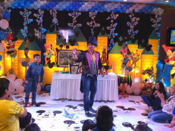 magician for birthday party delhi gurugram noida